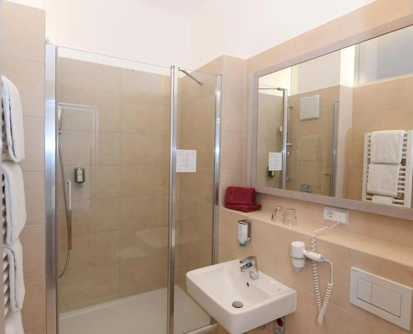 Hotel Gaestehaus Der Katholischen Akademie In Bayern Munich